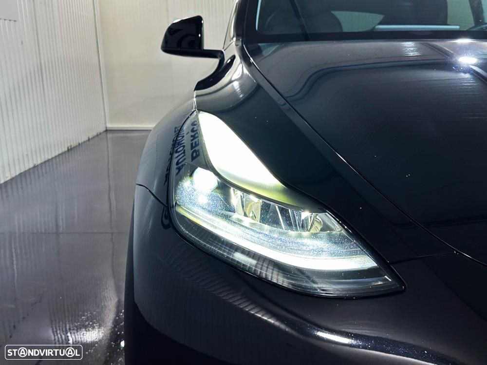 Tesla Model Y Long Range Dual Motor AWD - 15