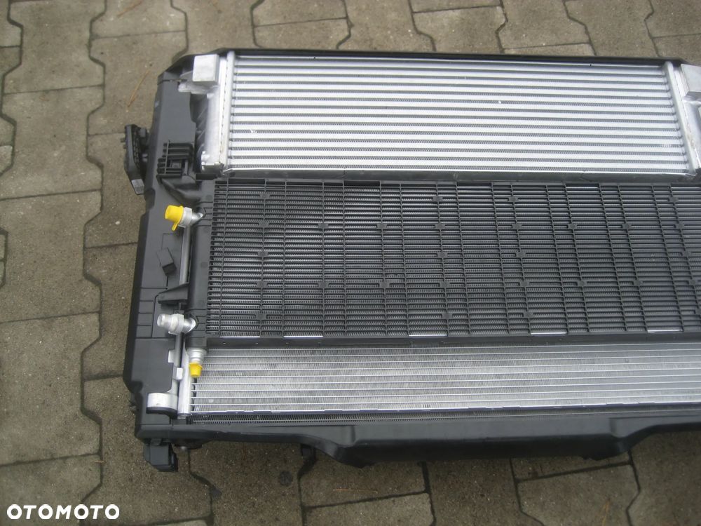 bmw 2 u06 x1 u11 f70 mini f65 22-26r benzyna chłodnica wody wentylator 5a7ee95 1999 5yy1380b 4a10605 wersja usa - 13