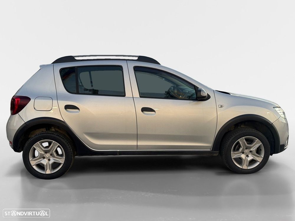 Dacia Sandero 0.9 TCe Stepway - 6