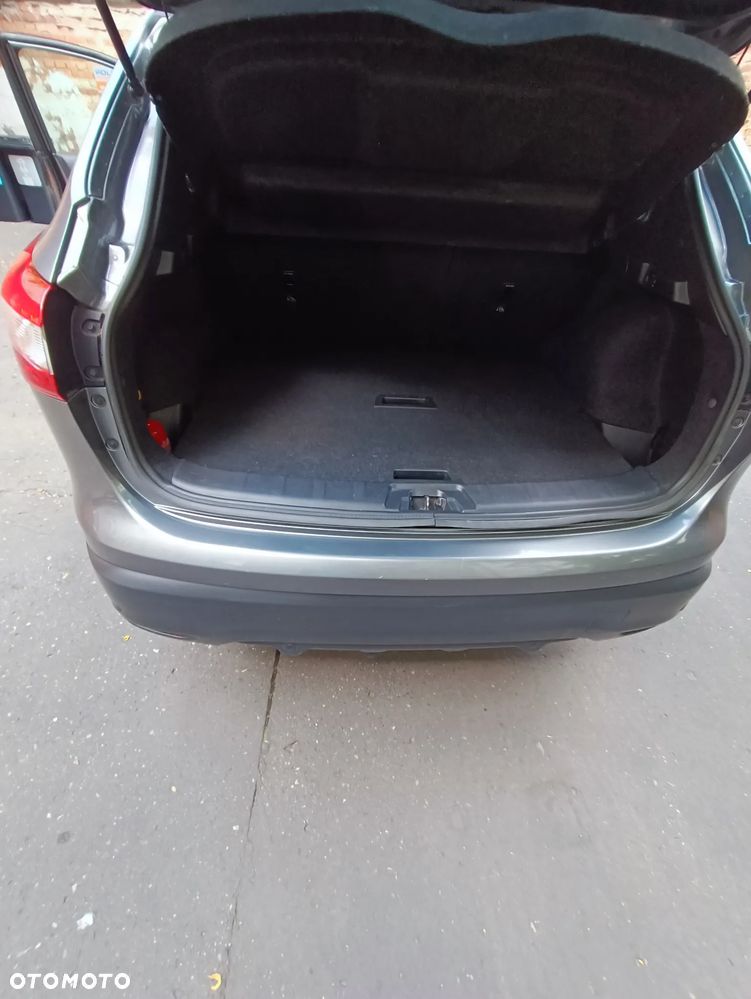 Nissan Qashqai 1.2 DIG-T N-Connecta EU6 - 5