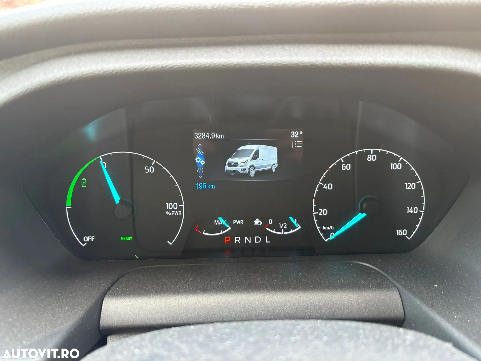 Ford Transit - 12