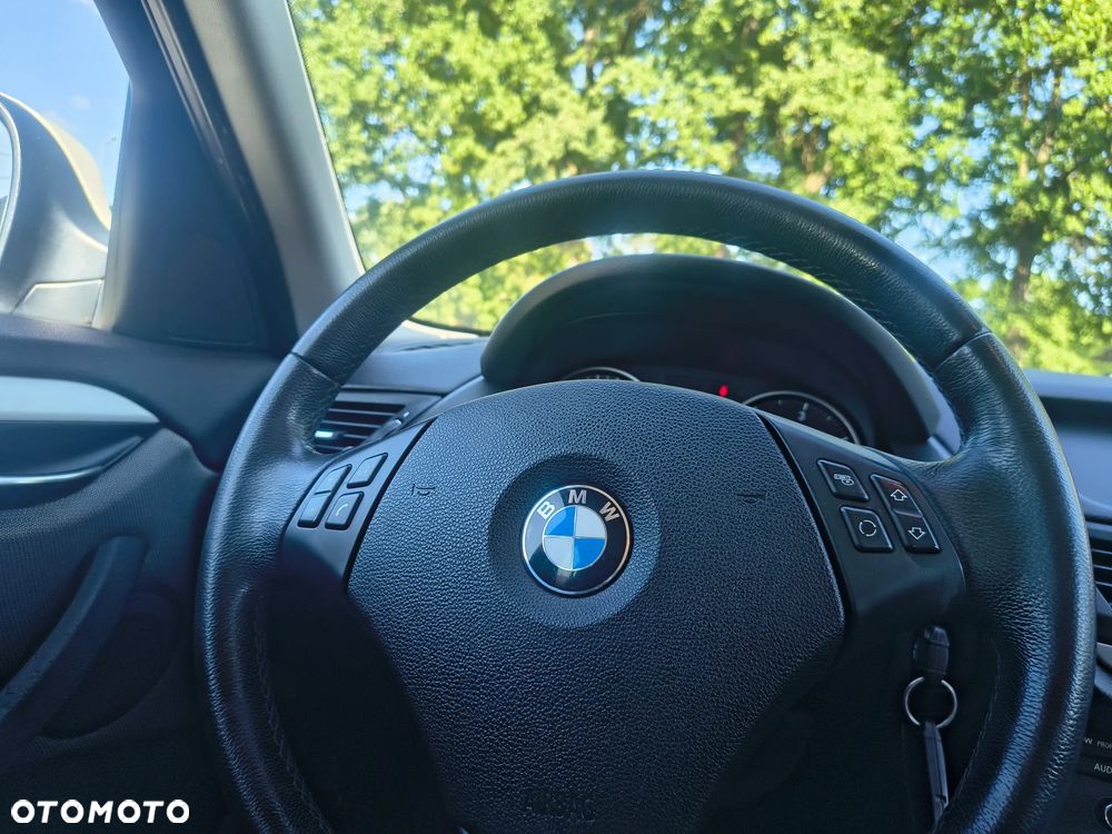BMW X1 xDrive20d Sport Line - 27