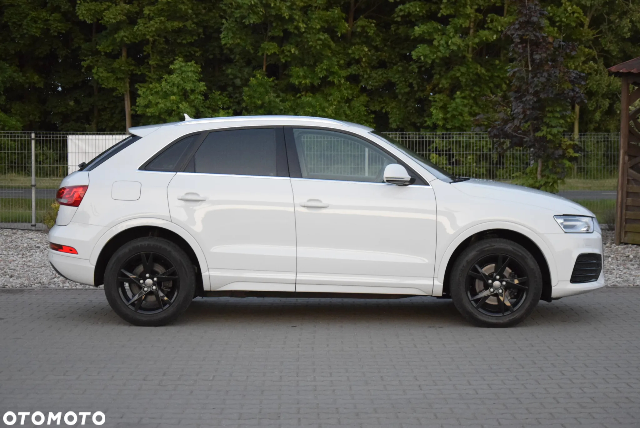Audi Q3 2.0 TDI S tronic - 23