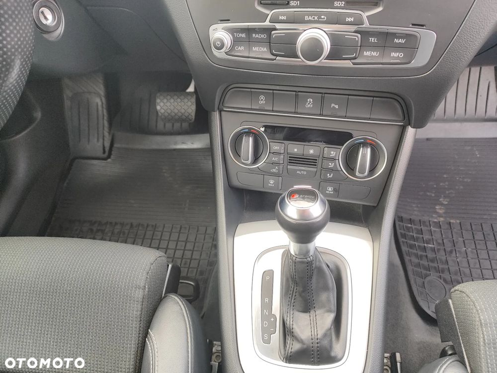 Audi Q3 35 TDI Quattro S tronic S line - 23