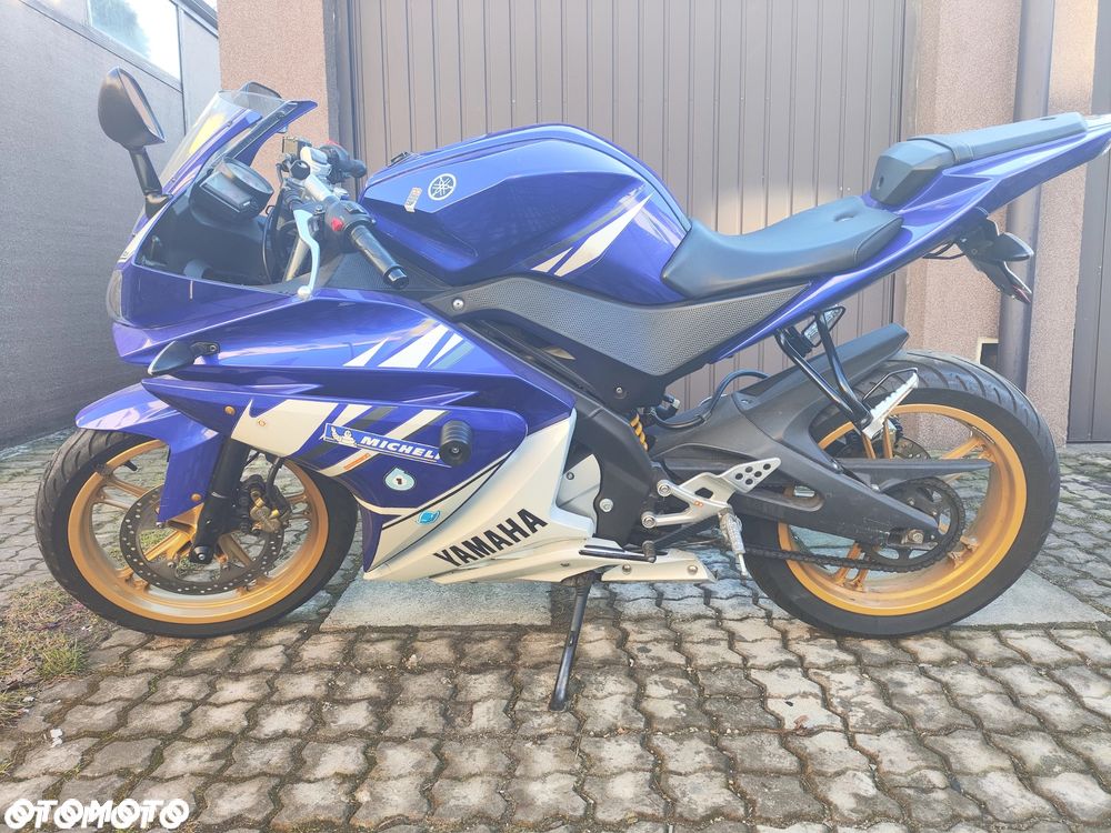 Yamaha YZF - 1