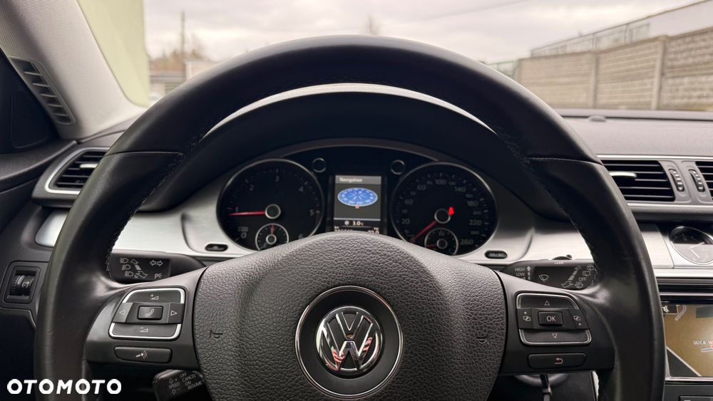 Volkswagen Passat 2.0 TDI BlueMotion Technology Highline - 39