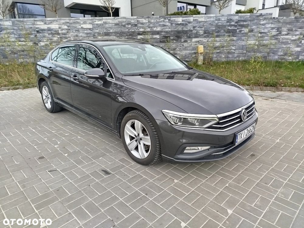 Volkswagen Passat 2.0 TSI Business DSG - 7