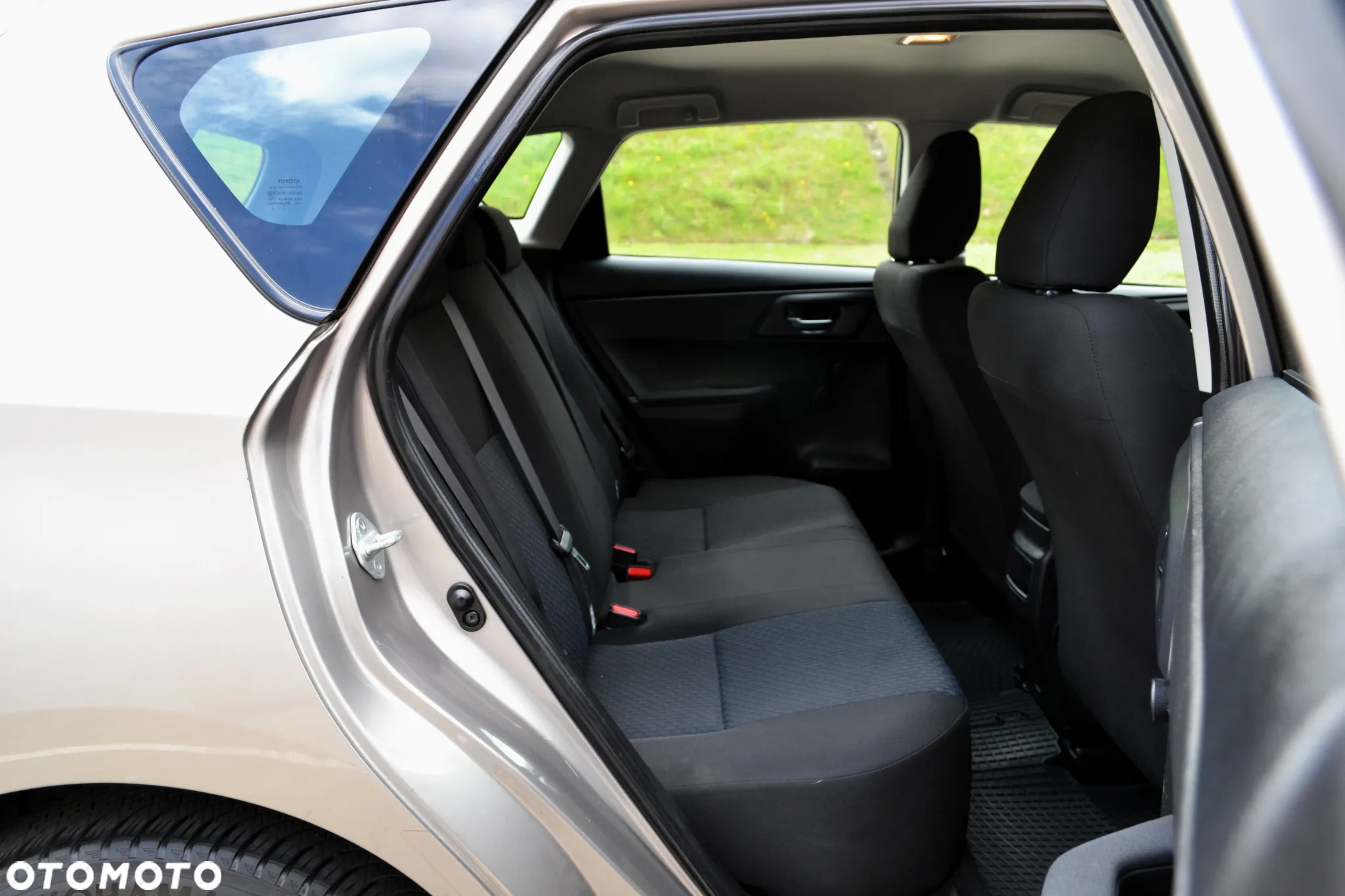 Toyota Auris 1.33 VVT-i Life Comfort - 12
