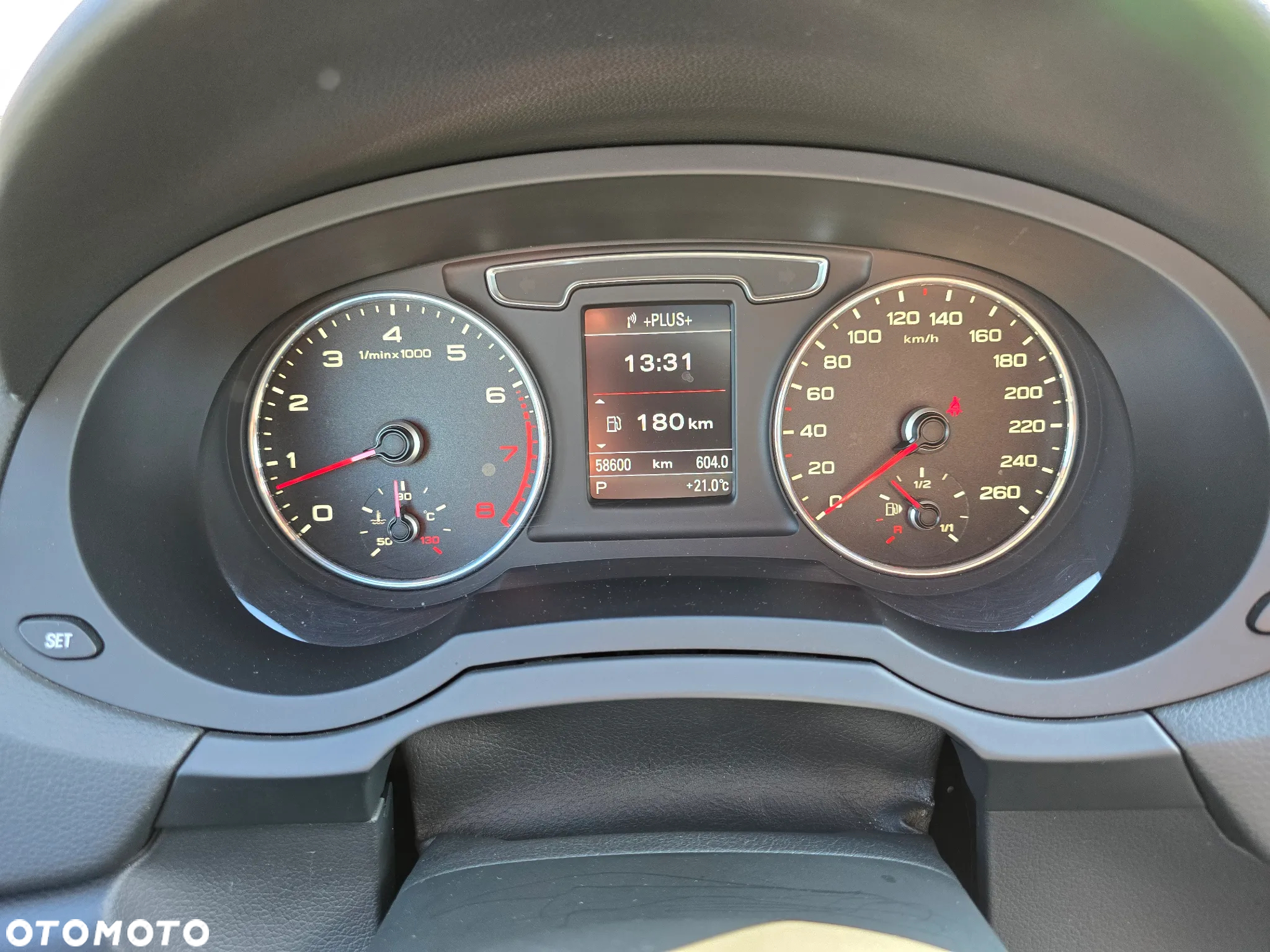 Audi Q3 2.0 TFSI quattro S tronic - 23