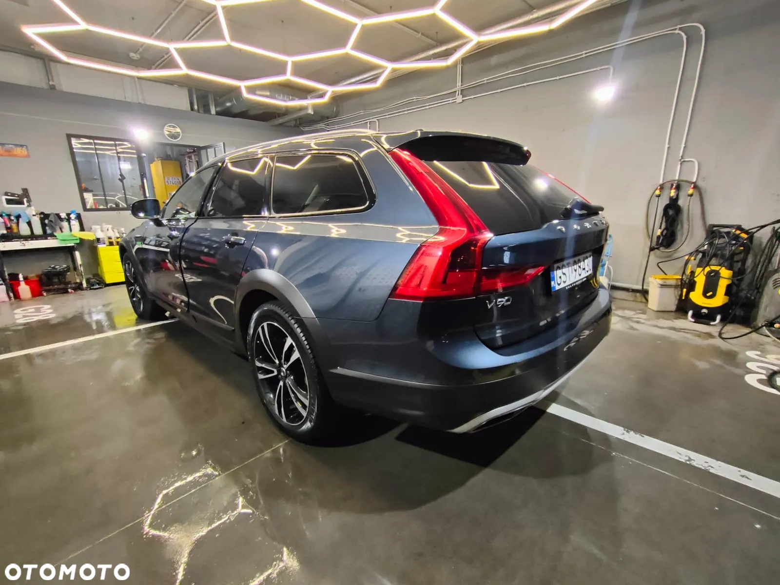 Volvo V90 Cross Country D4 AWD Pro - 7