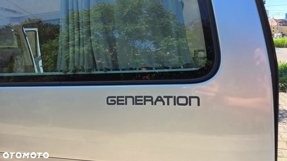 Volkswagen Multivan - 21