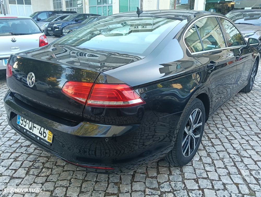 Volkswagen Passat 2.0 TDI Highline DSG — fotografia 52