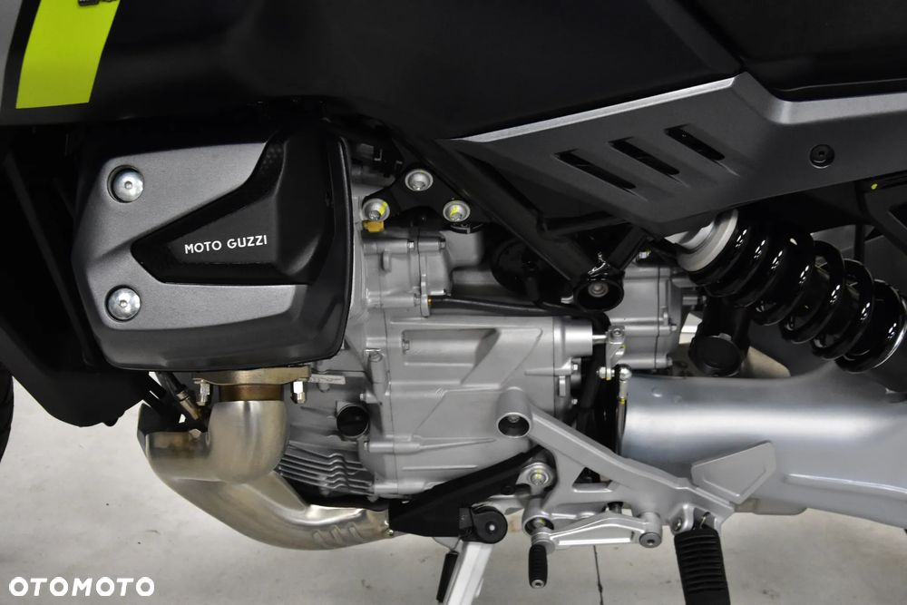 Moto Guzzi Stelvio - 38