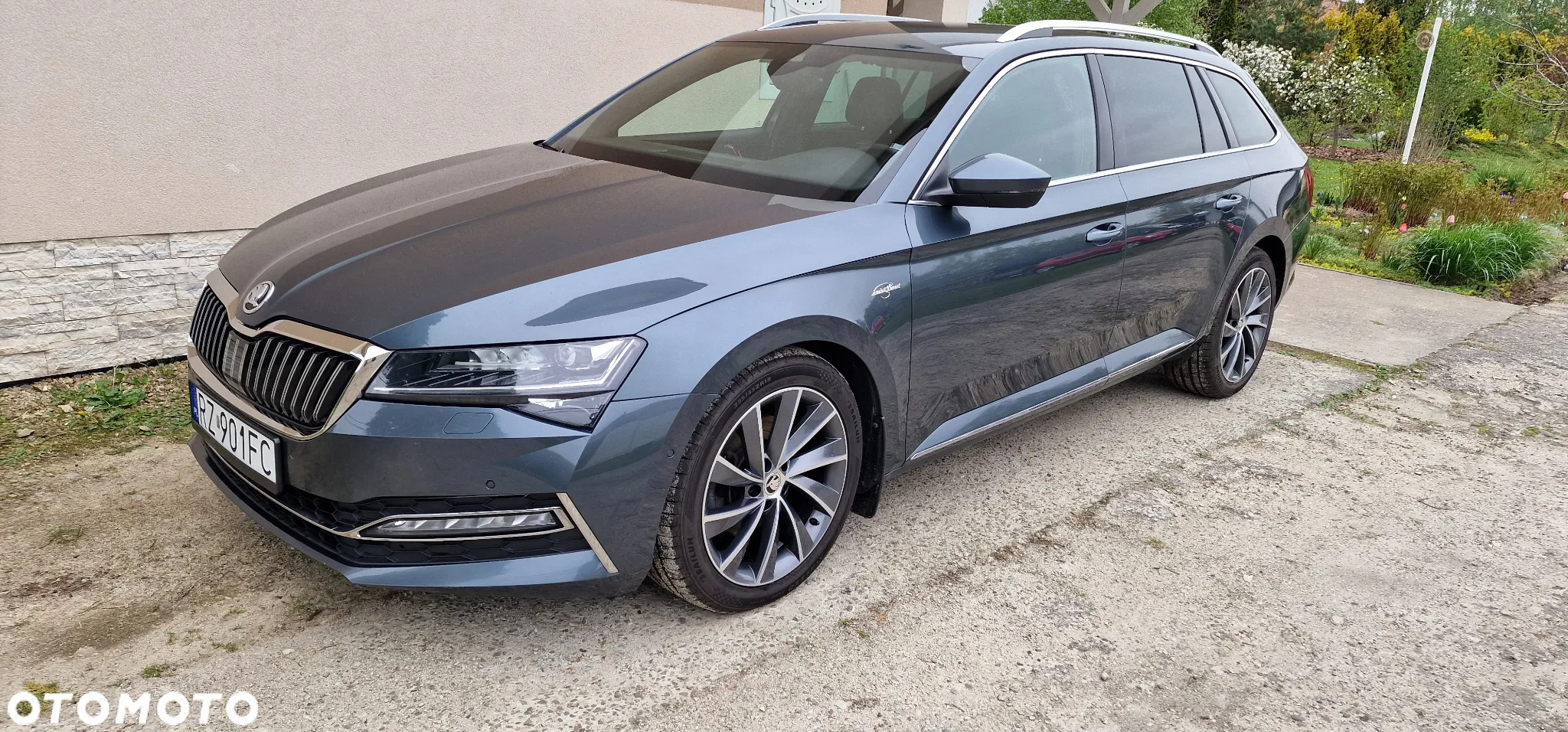 Skoda Superb Combi 2.0 TDI 4x4 DSG L&K - 22