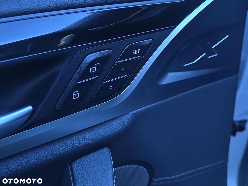 BMW X3 sDrive18d - 13