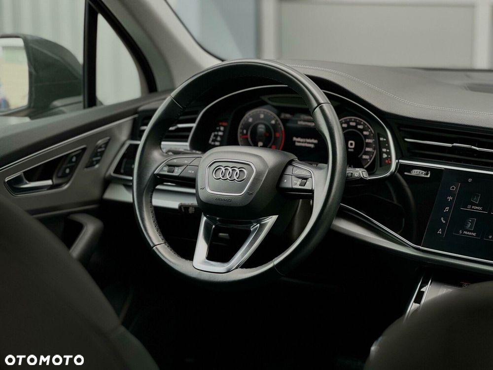 Audi Q7 - 24
