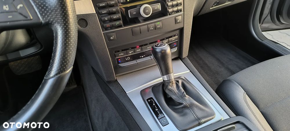 Mercedes-Benz Klasa E 350 CDI DPF BlueEFFICIENCY 7G-TRONIC Elegance - 14