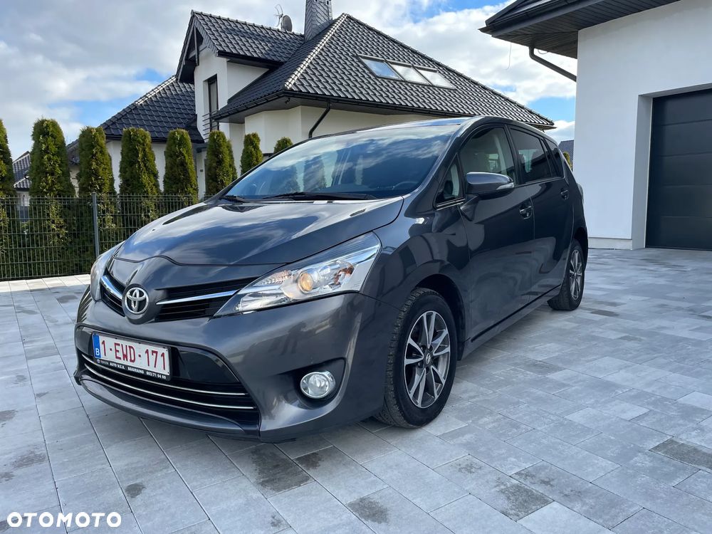Toyota Verso 1.6 D-4D Prestige - 1
