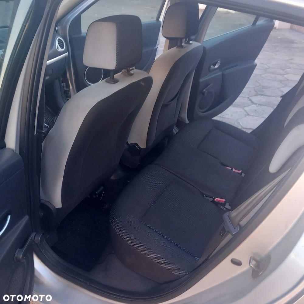 Renault Clio Grandtour 1.2 16V 75 Dynamique - 18