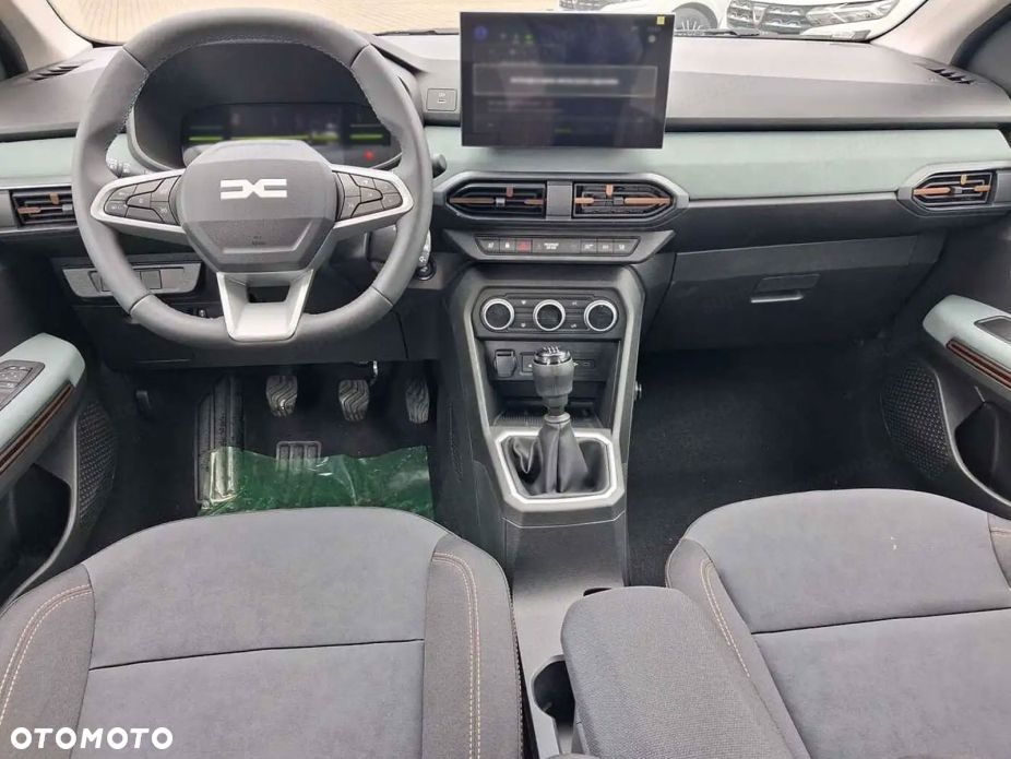 Dacia Sandero - 8