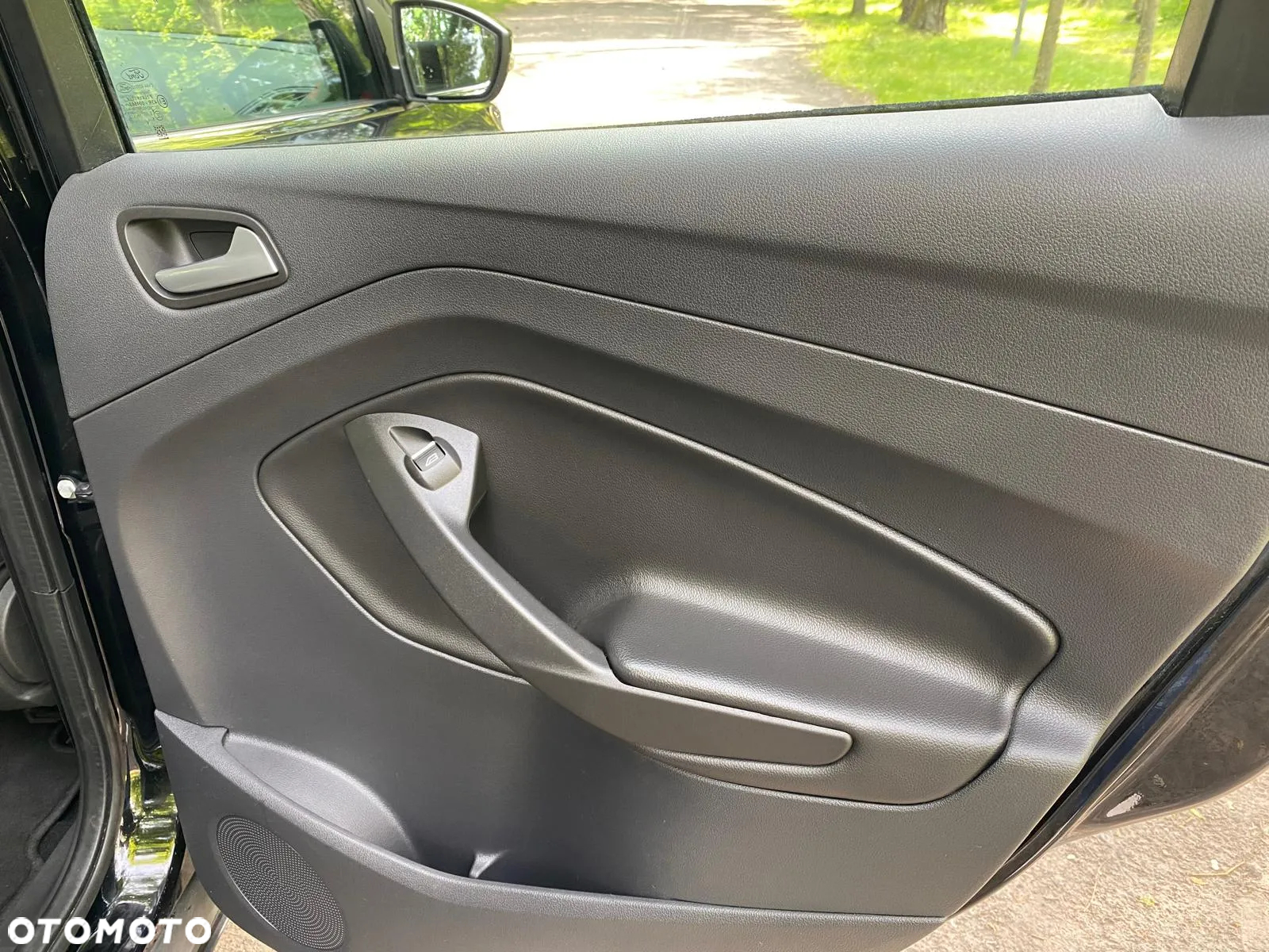 Ford Kuga 1.5 EcoBoost 2x4 Business Edition - 18
