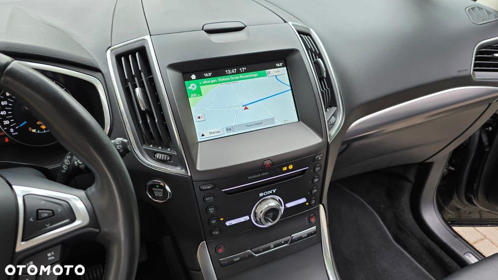Ford Galaxy 2.0 EcoBlue Titanium - 24