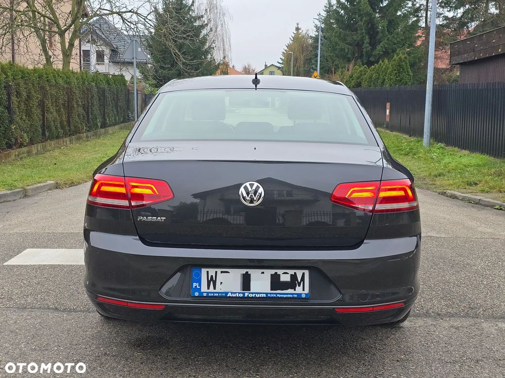 Volkswagen Passat - 28