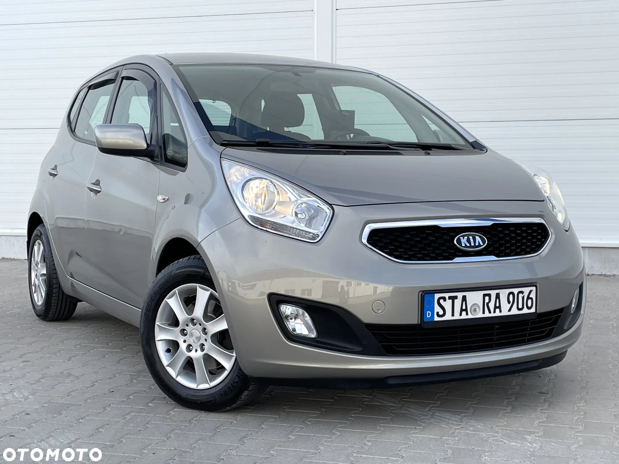 Kia Venga 1.4 CRDi 90 Attract - 3