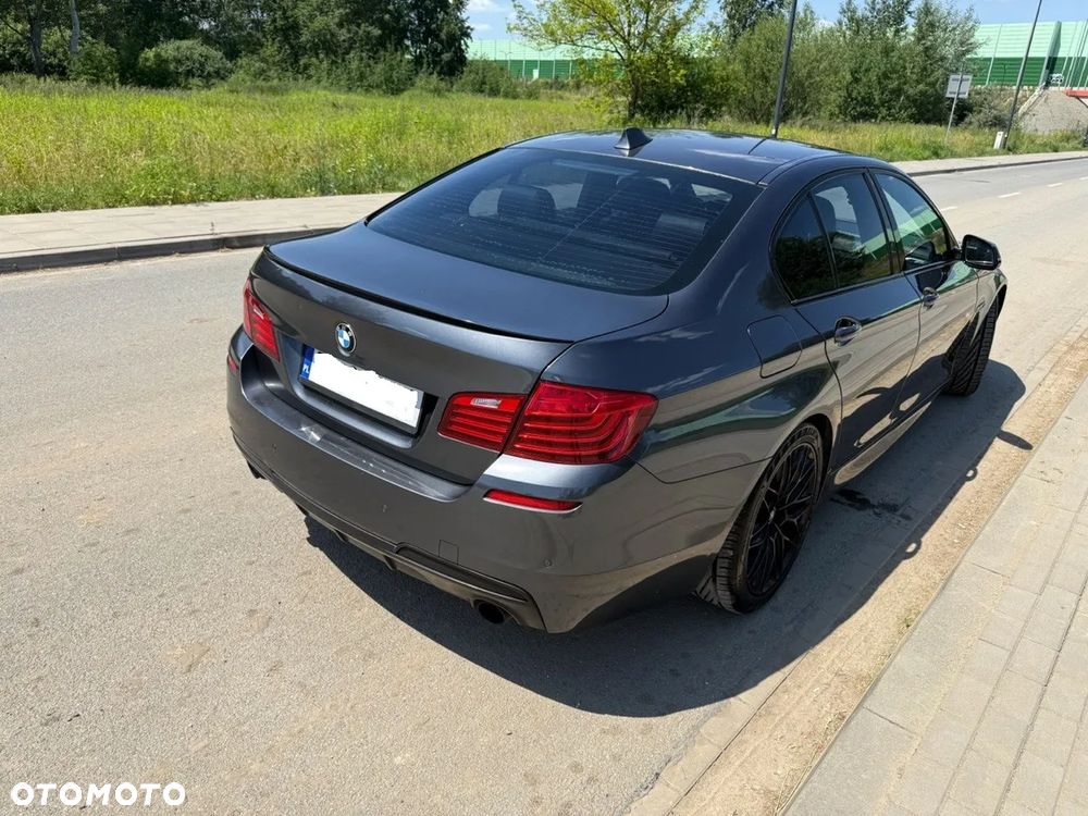 BMW Seria 5 535i Luxury Line - 2