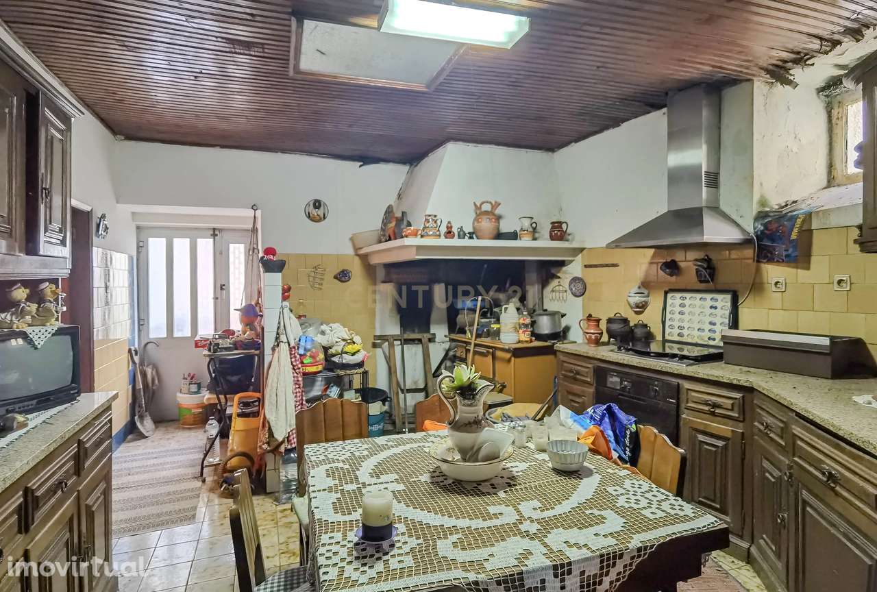 Casa para Recuperar em Alvações do Corgo, Vila Real - Grande imagem: 4/30