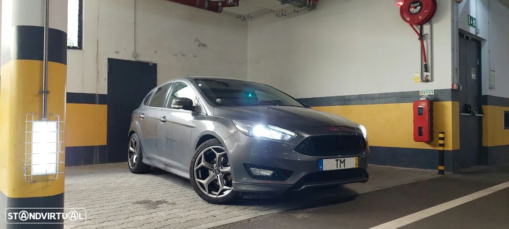 Ford Focus 1.5 TDCi ST-Line - 1