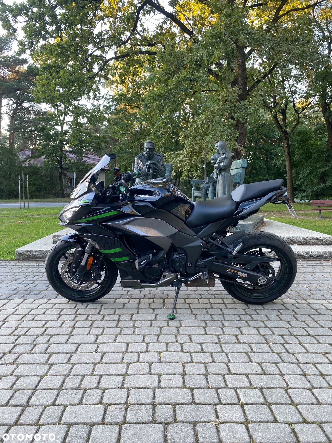 Kawasaki Ninja 1000 SX - 2