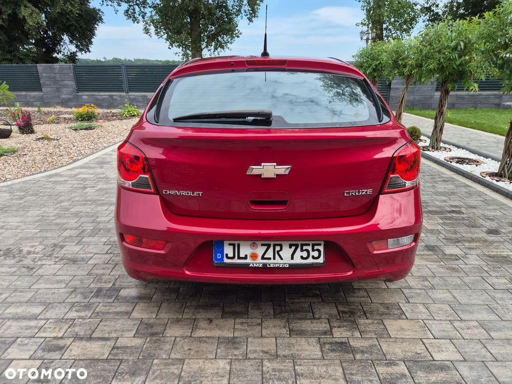 Chevrolet Cruze 1.8 LTZ+ - 10
