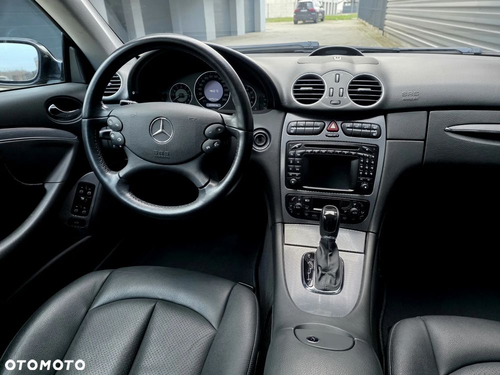 Mercedes-Benz CLK - 17