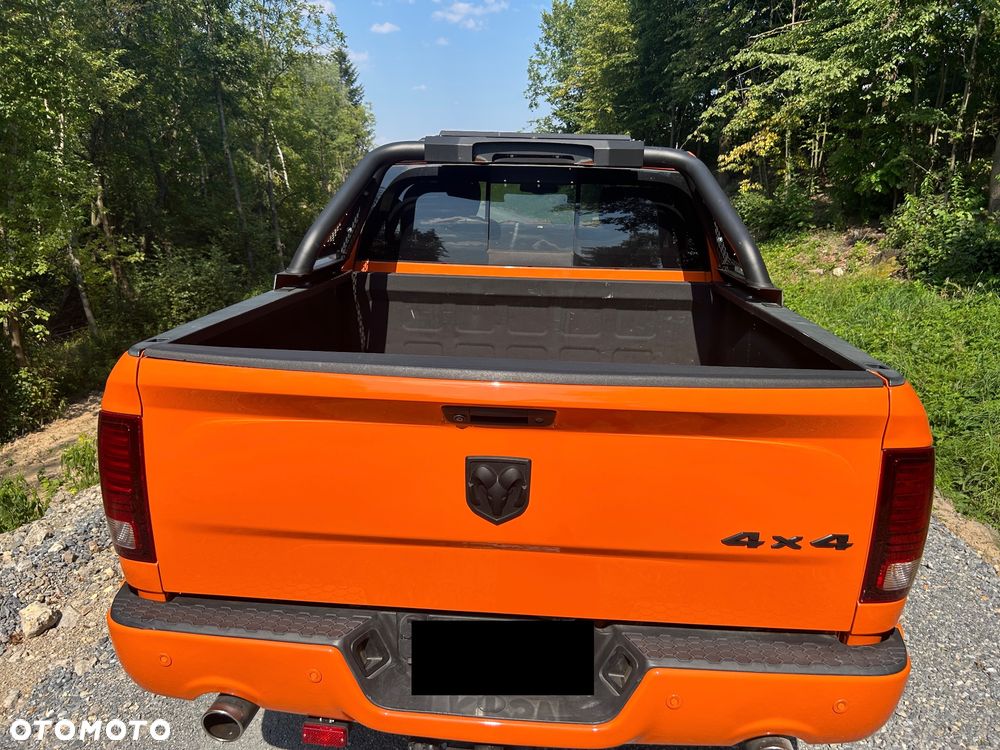 Dodge RAM - 10