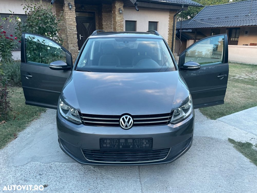 Volkswagen Touran - 10