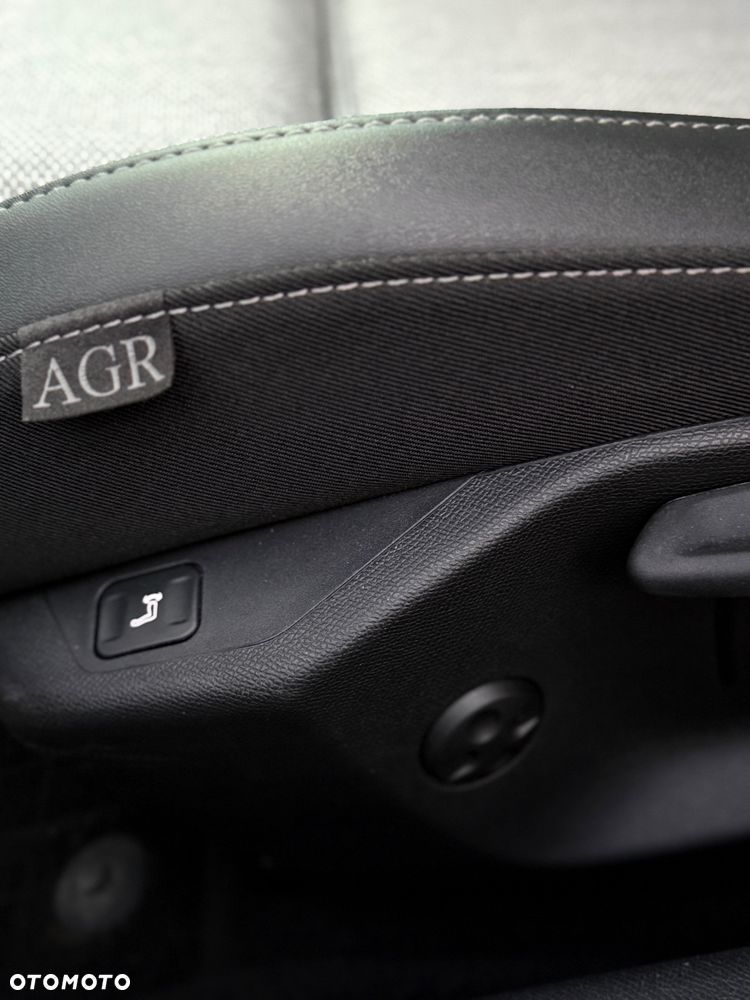 Opel Astra 1.2 T Elegance S&S - 26