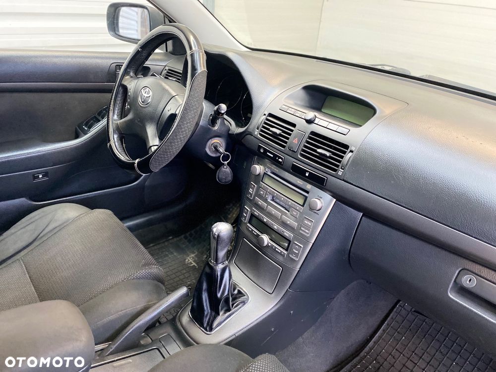 Toyota Avensis 2.0 D-4D Sol - 10