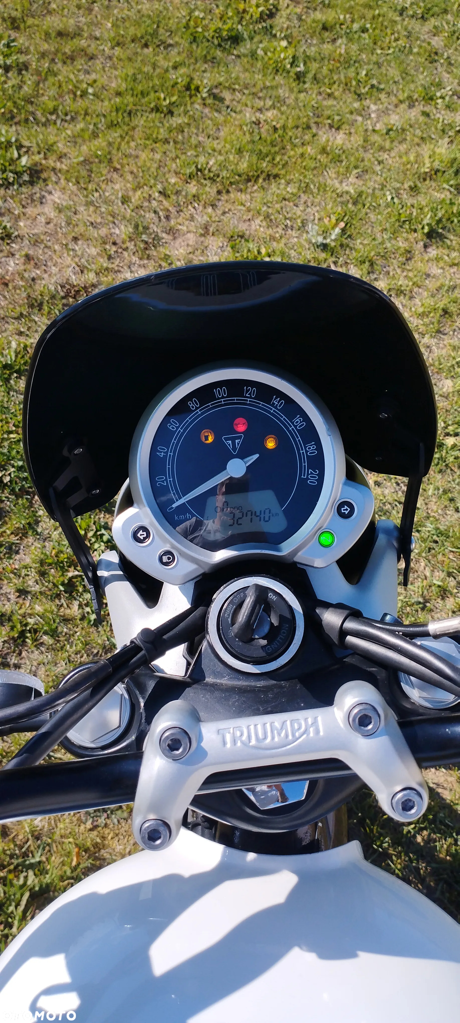 Triumph Street Twin - 4