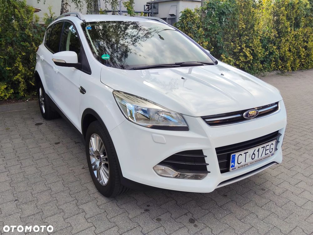 Ford Kuga 1.6 EcoBoost 2x4 Titanium - 1