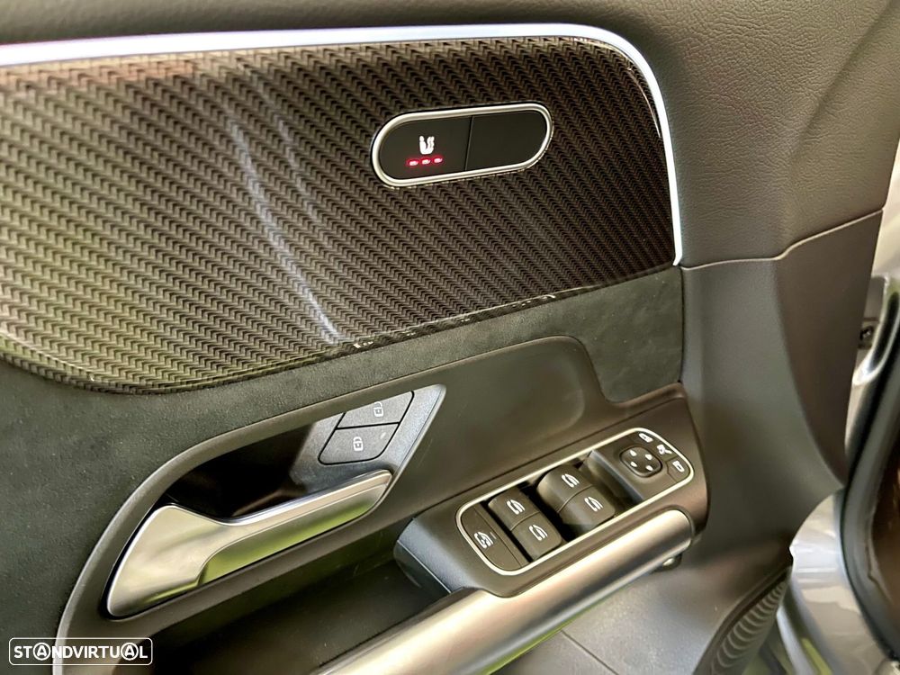 Mercedes-Benz GLA 250 e AMG Line - 35