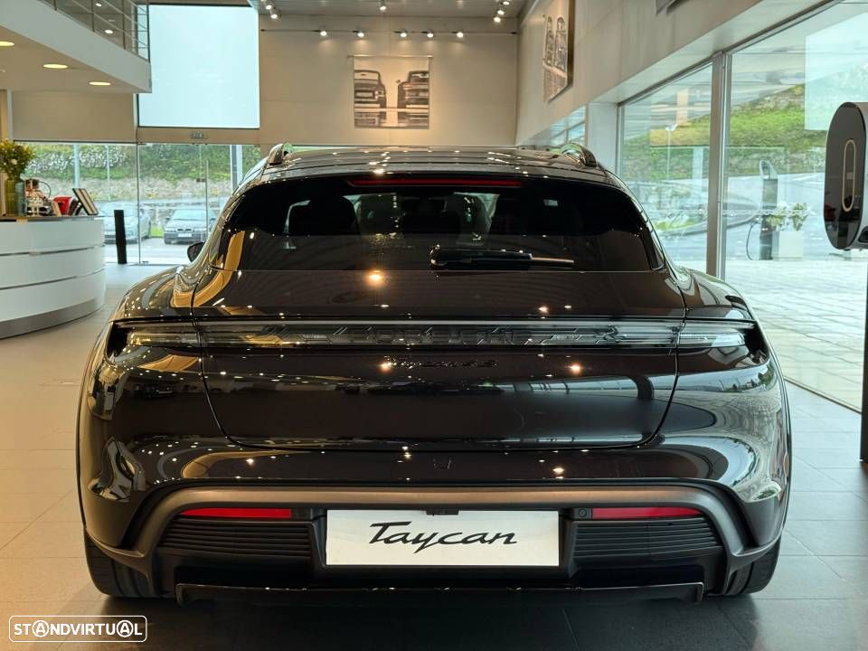 Porsche Taycan Cross Turismo 4S - 4