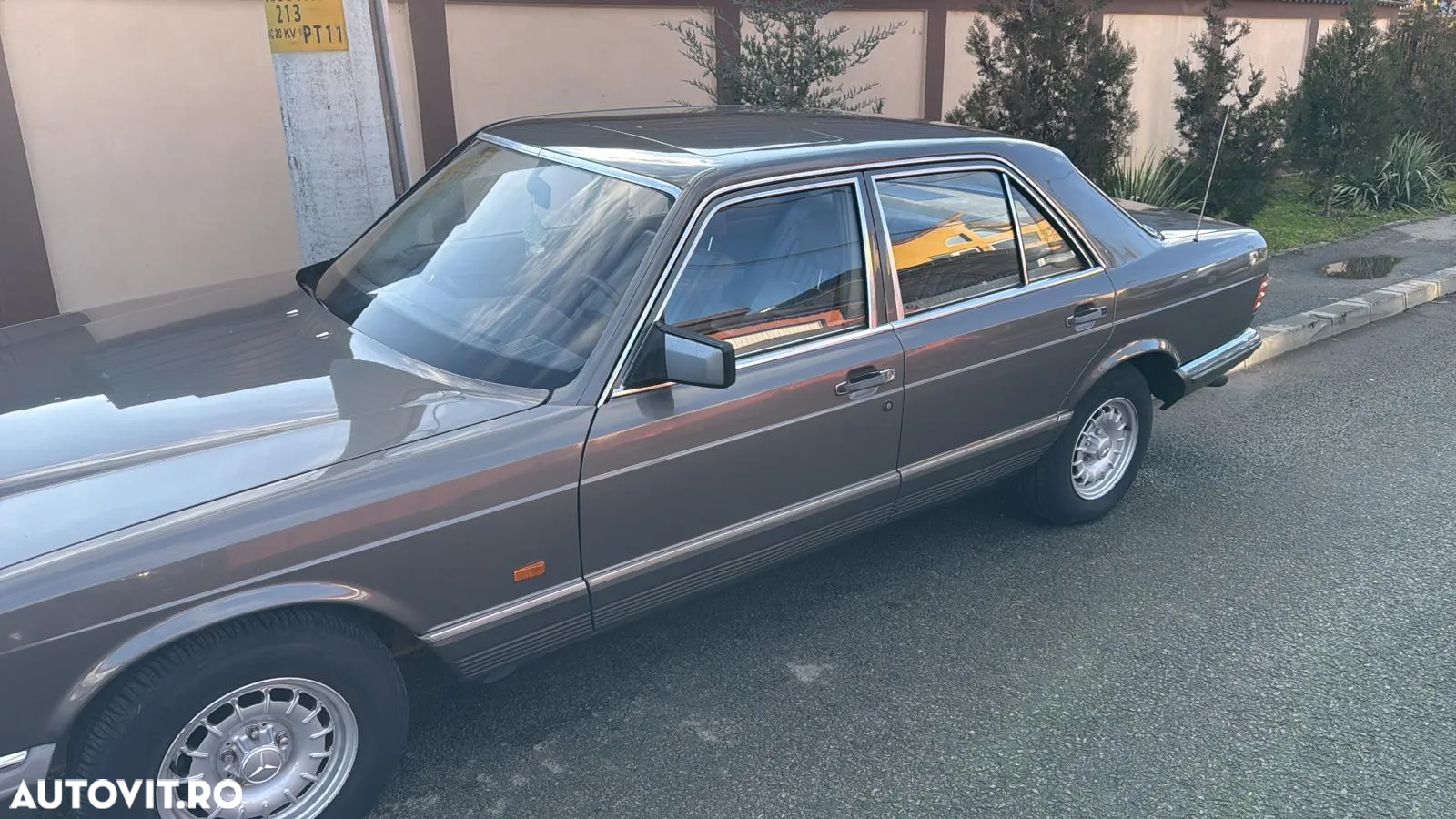 Mercedes-Benz W126 - 2