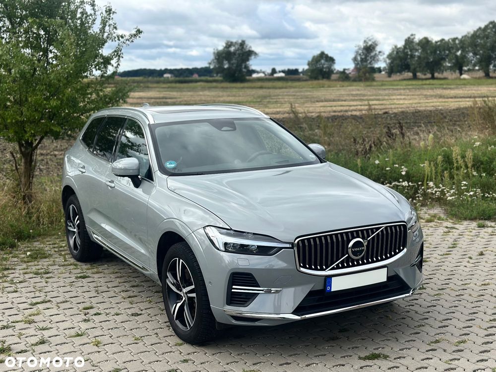 Volvo XC 60 T8 AWD Ultra Bright - 2
