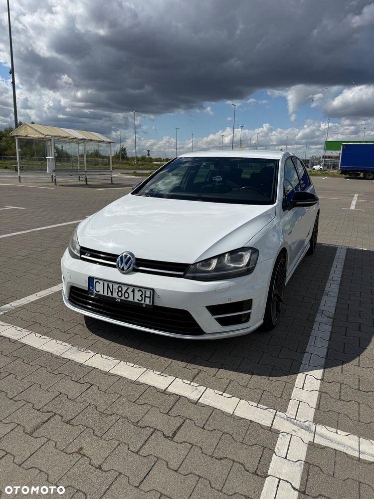 Volkswagen Golf - 2