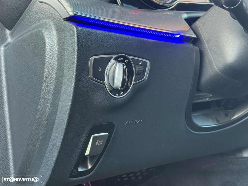 Mercedes-Benz E 220 d Coupe 9G-TRONIC AMG Line - 36