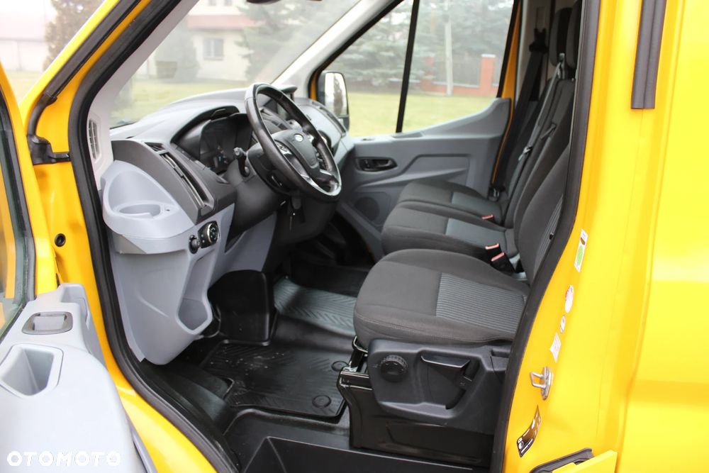 Ford Transit - 18