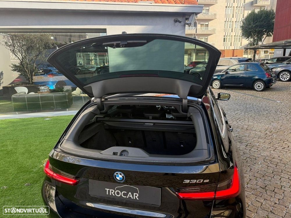 BMW 330 e Pack M Auto - 16
