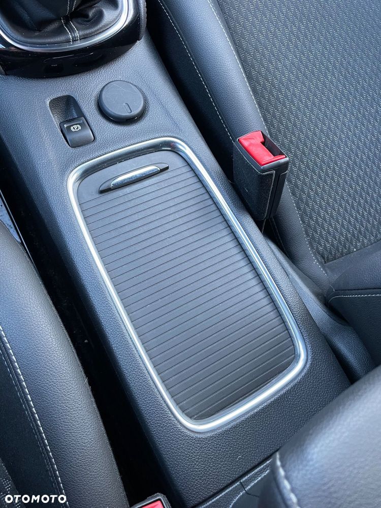 Opel Astra 1.4 T Elite - 26