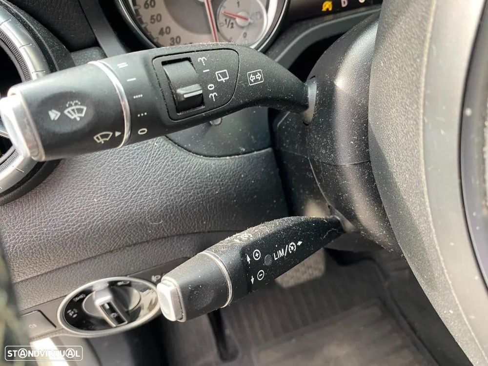 Mercedes-Benz CLA 220 d Shooting Brake Urban Aut. - 16